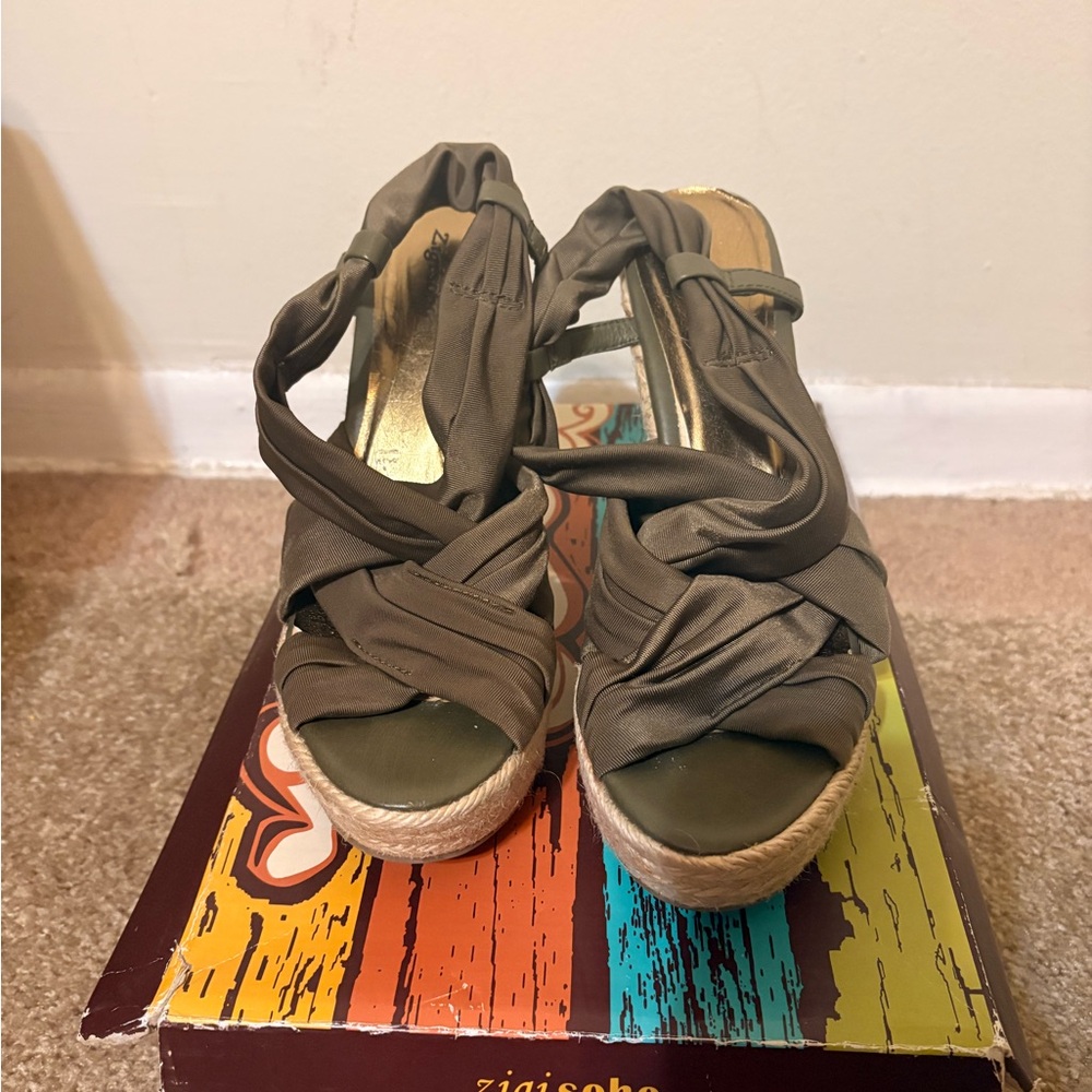 Zigi Soho Olive Green Twisted Espadrille Wedge Sandals